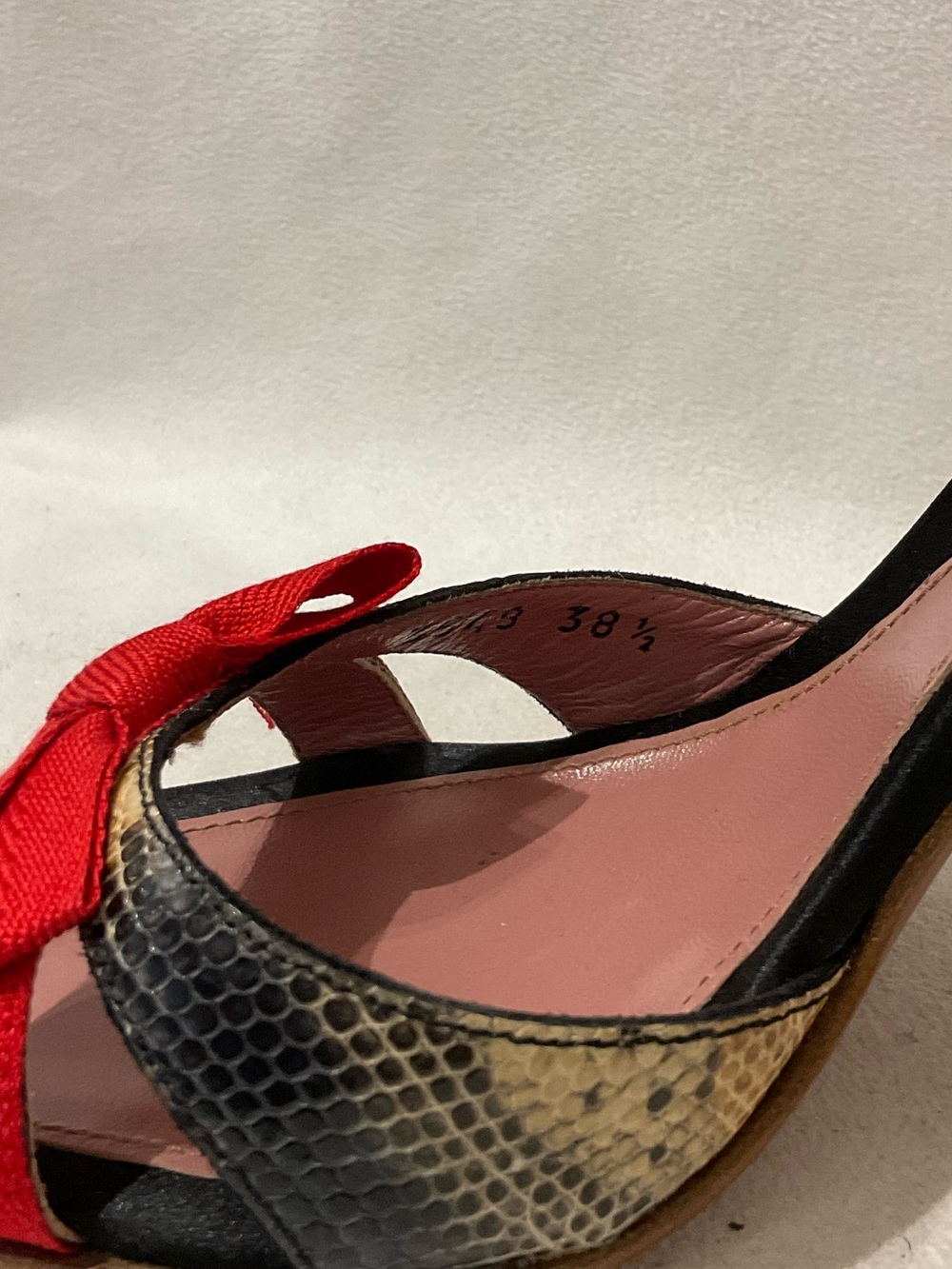 Alaia Heels - Picture 5 of 6